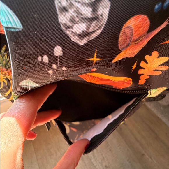 Colorful Patterned Sling Bag - Picture 7 of 12